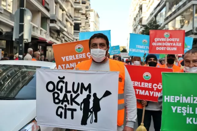 Temizlik işçileri temiz bir çevre için yürüdü