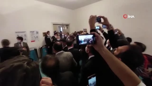 Şehit kızından UYGUN Parti Küme Toplantı Salonu önünde Türkkan'a reaksiyon