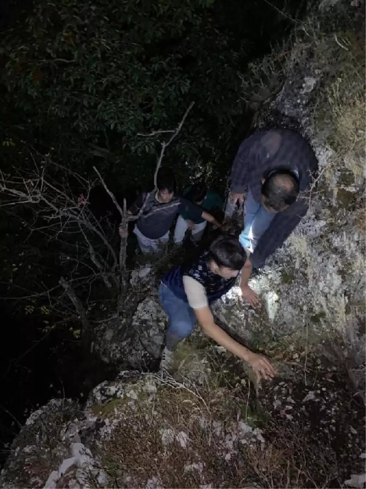 Spil Dağı Mili Parkı'nda kaybolan 4 genç bulundu