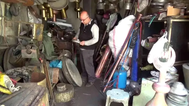 40 yıldır alem yapıyor