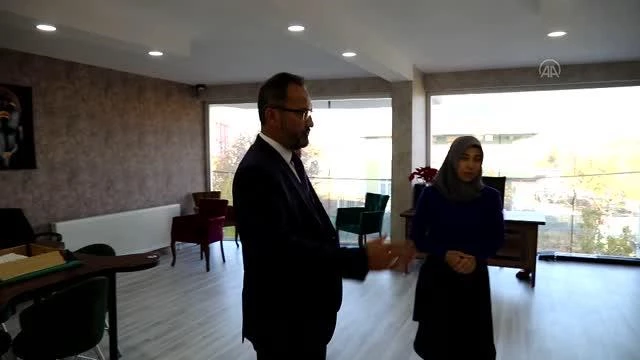 Ankara Yıldırım Beyazıt Üniversitesi Rektörü Aydınlı'dan kadın girişimcilere destek ziyareti