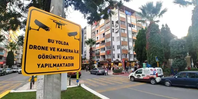 Aydın'da KGYS kameralarından 1 saatte 11 araca park cezası kesildi
