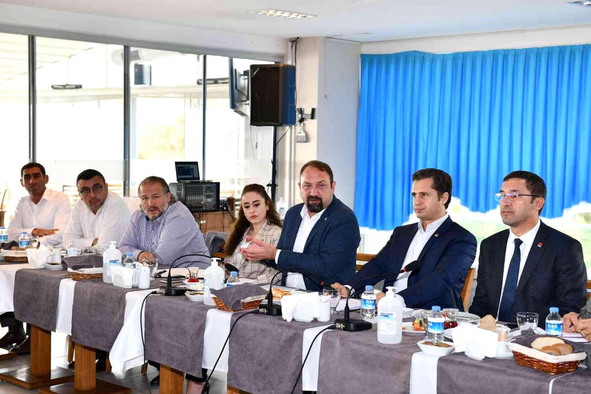 Başkan Gümrükçü: 'Toprak kaymasının sebebi çöp tesisi mi değil mi bu konuda net rapor yok'