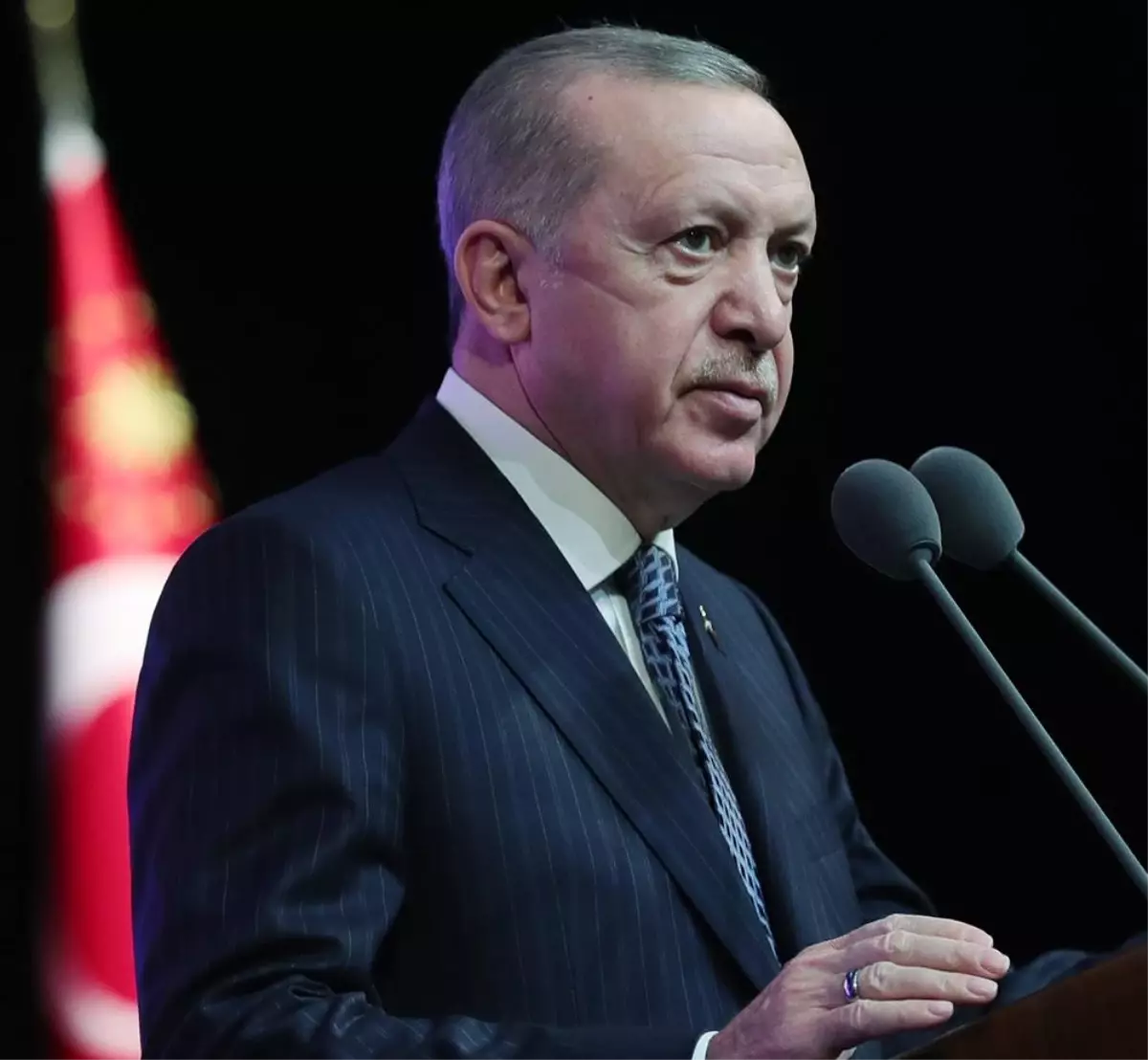 Son dakika haber... Cumhurbaşkanı Erdoğan, 'Kaptanın hüneri dalgalı denizde belli olur'