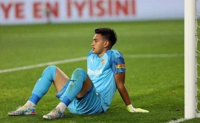 Galatasaray, Muslera'nın yerine İrfan Can'ı aldı! Formayı giyeceği tarih aşikâr