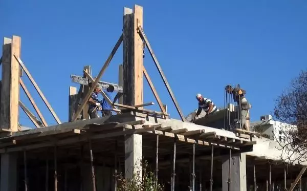 Manavgat yangını sonrası yıkılan 210 evde hisseli tapu sorunu