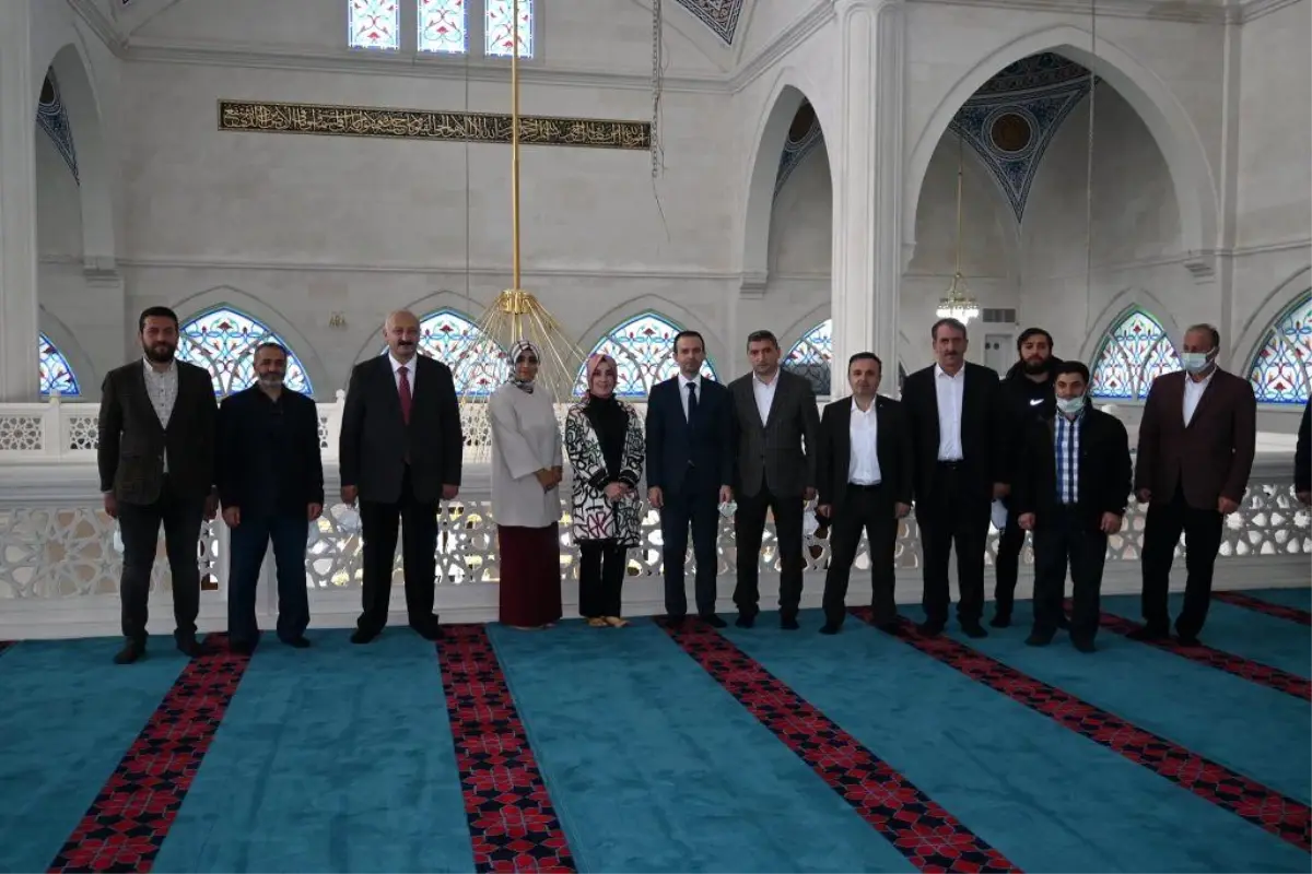 MİLLETVEKİLİ AYVAZOĞLU FATİH CAMİİNDE
