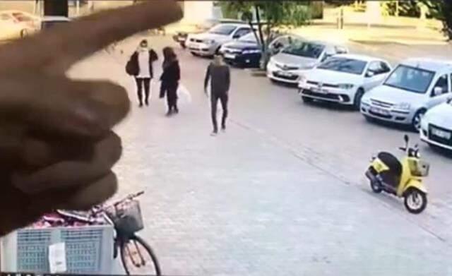 Okul çıkışı evine gitmek isteyen Eren, yaya geçidinde otobüsün çarpmasıyla can verdi