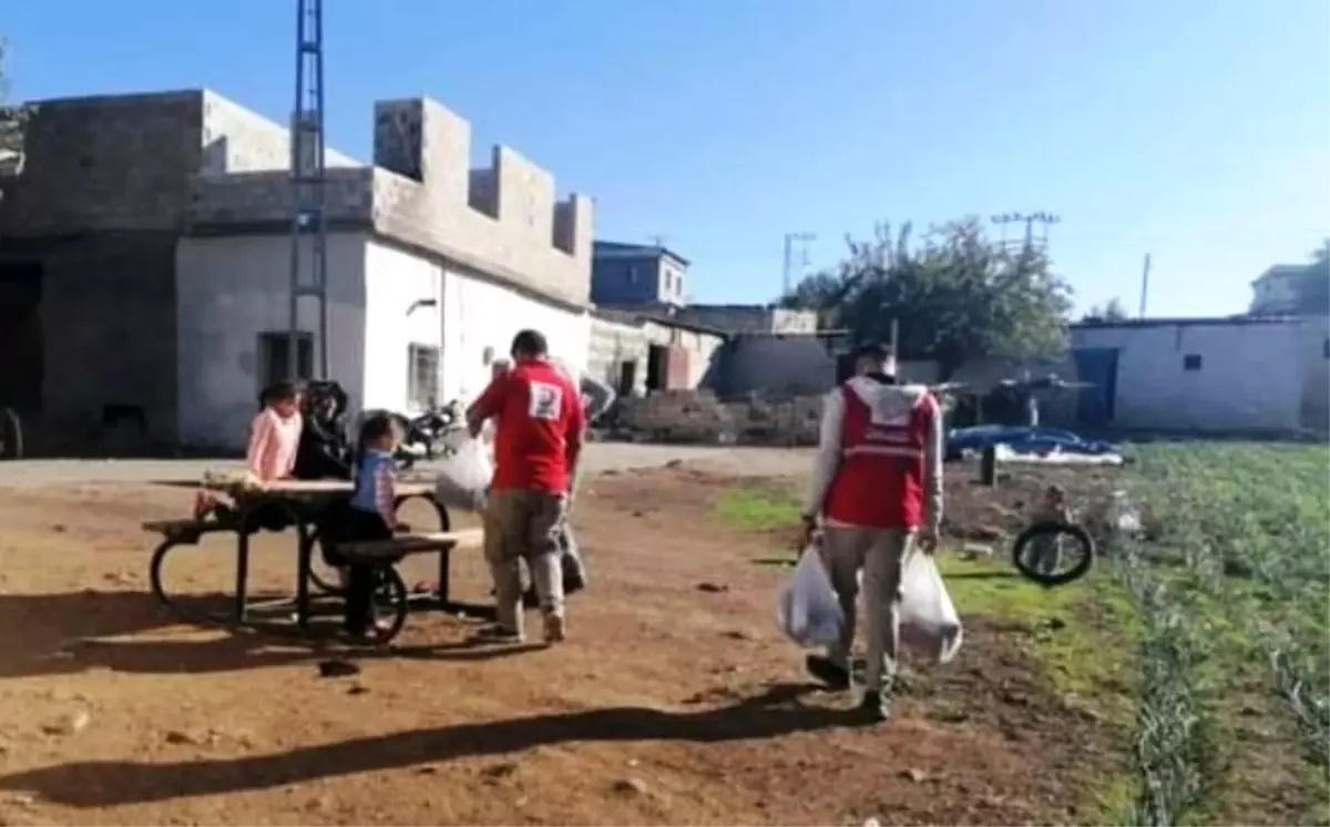 Türk Kızılay Kilis Şubesi ekipleri ilçelerde ve bağlı köylerde bulunan ihtiyaç sahiplerini unutmuyor