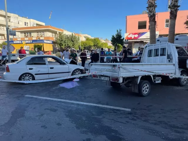 Son dakika haberleri! 5 kişinin yaralandığı trafik kazası güvenlik kamerasında
