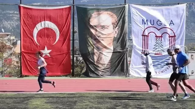 Atatürk'e Saygı Gençlik 28. Yol Koşusu yapıldı