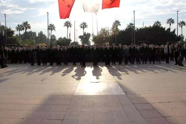 Büyük Önder Atatürk, Manisa'da anıldı