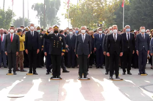 Büyük Önder Atatürk, Manisa'da anıldı
