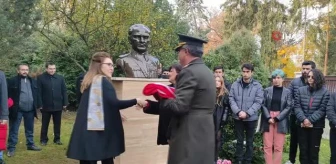 Son dakika haber... Atatürk ölümünün 83. yılında Çekya'da anıldıÇekya'da ilk Atatürk büstünün de açılışı gerçekleştirildi