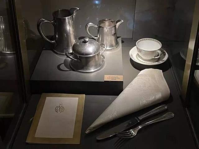 Atatürk'ün bugüne kadar sergilenmemiş 31 kişisel eşyası ziyarete açıldı