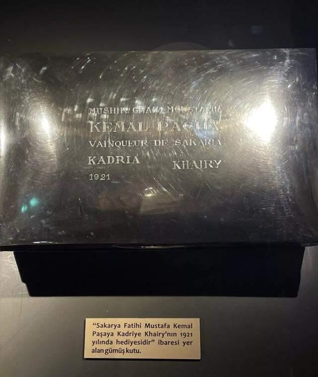 Atatürk'ün bugüne kadar sergilenmemiş 31 kişisel eşyası ziyarete açıldı