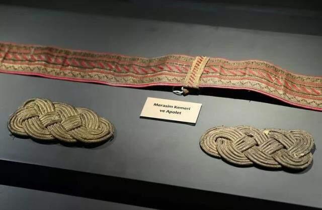 Atatürk'ün bugüne kadar sergilenmemiş 31 kişisel eşyası ziyarete açıldı