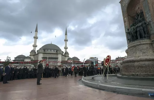 ESKİŞEHİR - Büyük Önder Atatürk'ü anıyoruz