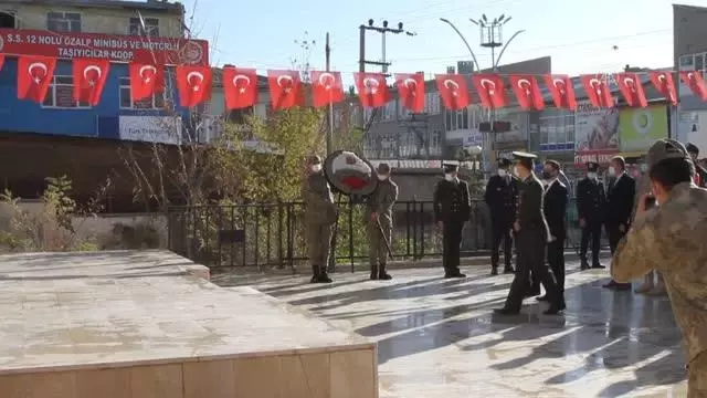 Büyük Önder Atatürk'ü anıyoruz