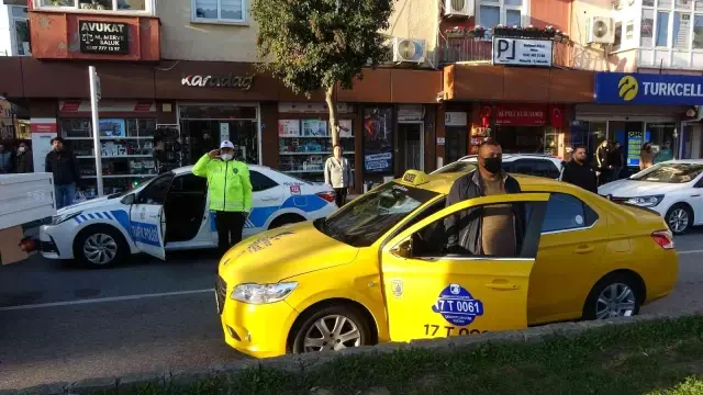 Çanakkale'de saat 09.05'te hayat durdu
