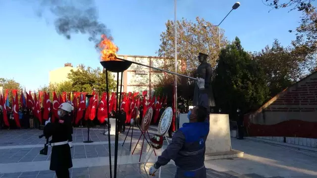 Çanakkale'de saat 09.05'te hayat durdu