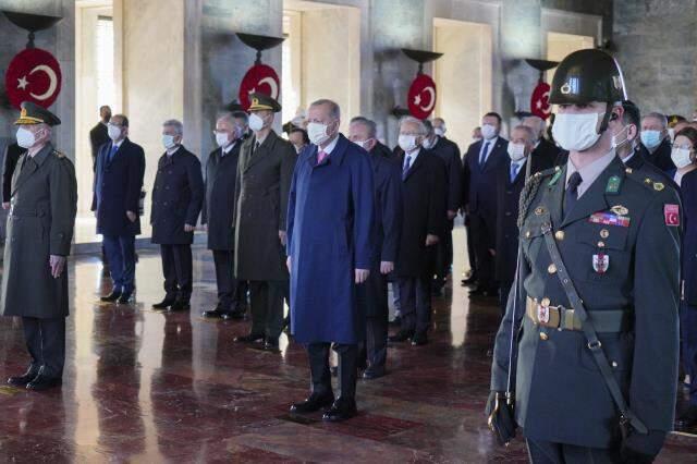 Cumhurbaşkanı Erdoğan, 10 Kasım'da Ata'nın huzurunda! Özel deftere dikkat çeken not: Asla izin vermeyeceğiz Cumhurbaşkanı Erdoğan, 10 Kasım'da Ata'nın huzurunda! Özel deftere dikkat çeken not: Asla izin vermeyeceğiz