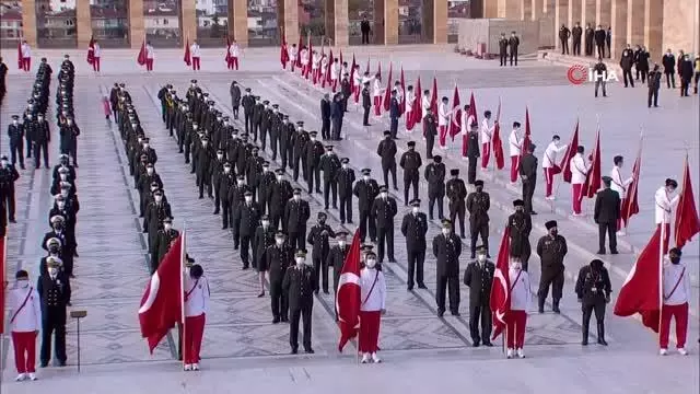 Devlet erkanı Anıtkabir'de