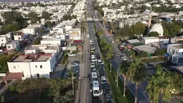 (Drone) Saat 9'u 5 geçe hayat 1 dakika durdu