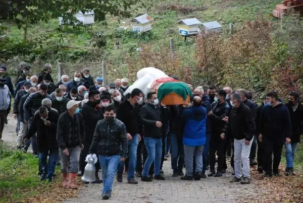 Son dakika haberi | AYRILDIĞI ARKADAŞININ ÖLDÜRDÜĞÜ AZİZE GELİNLİKLE SON YOLCUĞUNA UĞURLANDI