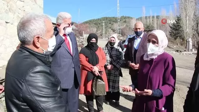 Kadın çiftçiler kadın vekilden süt sağım makinesi istedi