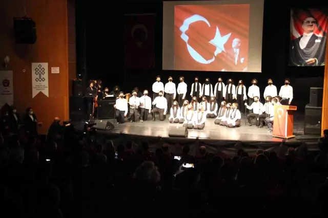 Büyük Önder Atatürk, Gölcük ve Karamürsel'de anıldı