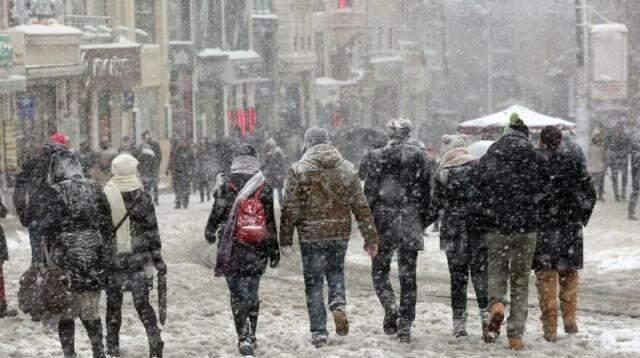Meteoroloji'den 22 il için önemli uyarı! Sıcaklık 10 derece birden düşecek, kar yağışı etkili olacak Meteoroloji'den 22 il için önemli uyarı! Sıcaklık 10 derece birden düşecek, kar yağışı etkili olacak