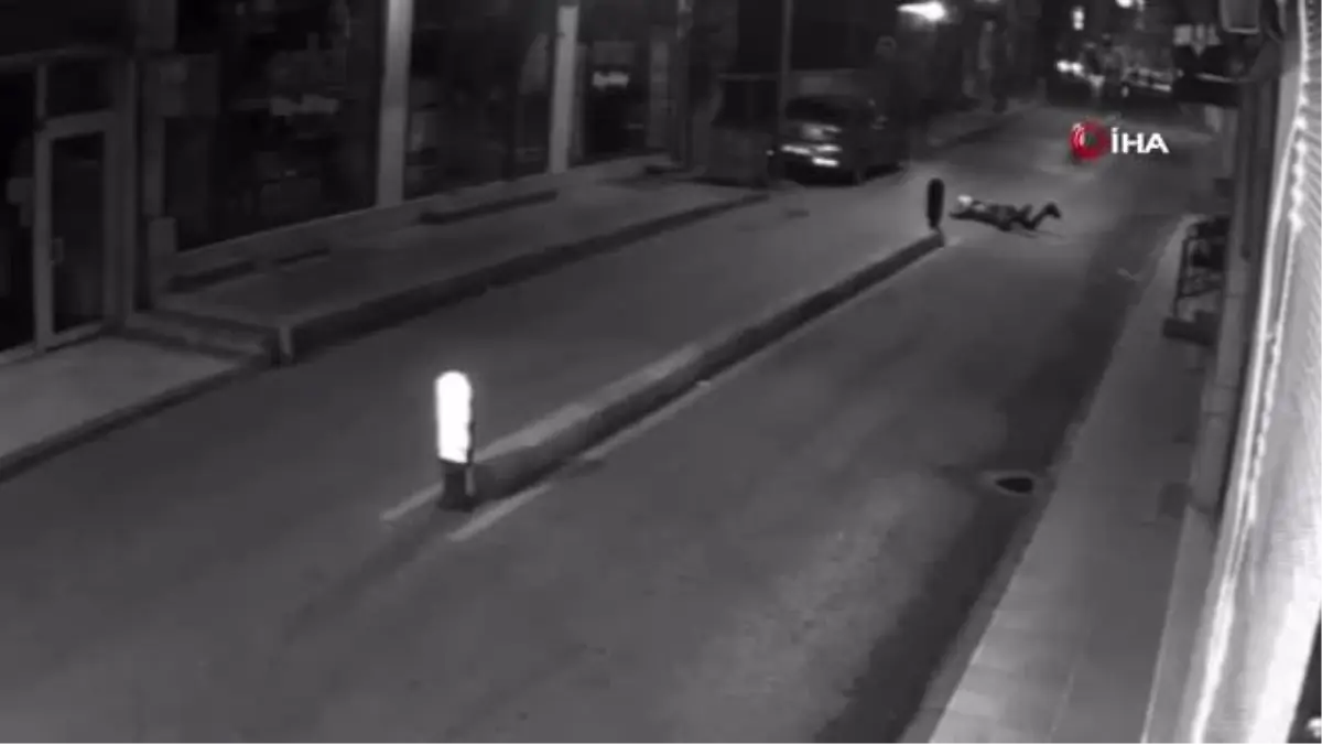 Motosikletli gencin feci ölümü kamerada