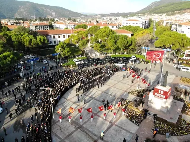 Muğla'da 10 Kasım Atatürk'ü anma töreni gerçekleştirildi
