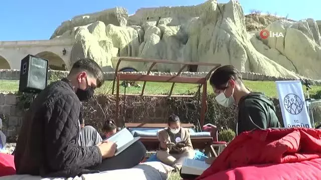 Peribacaları arasında kitap okudular