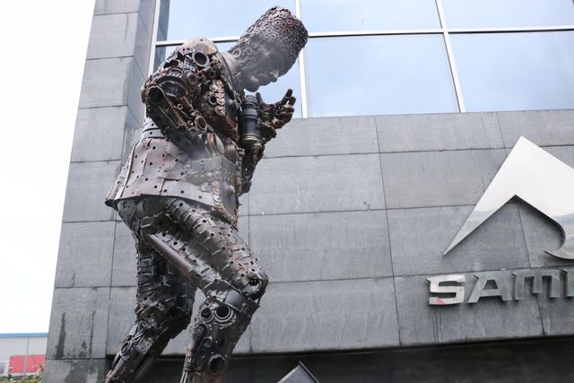 Samsun'da kamyon yedek parçalarından Atatürk heykeli yapıldı