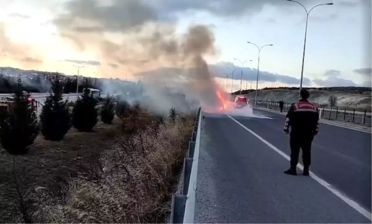 Seyir halindeyken alev alev yandı