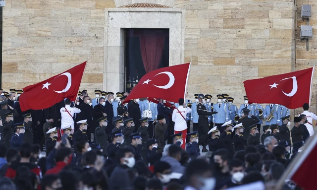 Ulu Lider Atatürk için Anıtkabir'de devlet merasimi düzenlendi