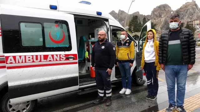 Yağmura aldırış etmediler, Ata'ya saygı için biraraya geldiler