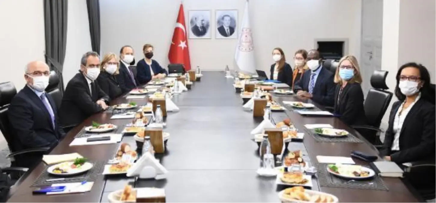 Son dakika: Bakan Özer: Kız çocuklarının okullaşma oranı erkek çocuklarını geçti
