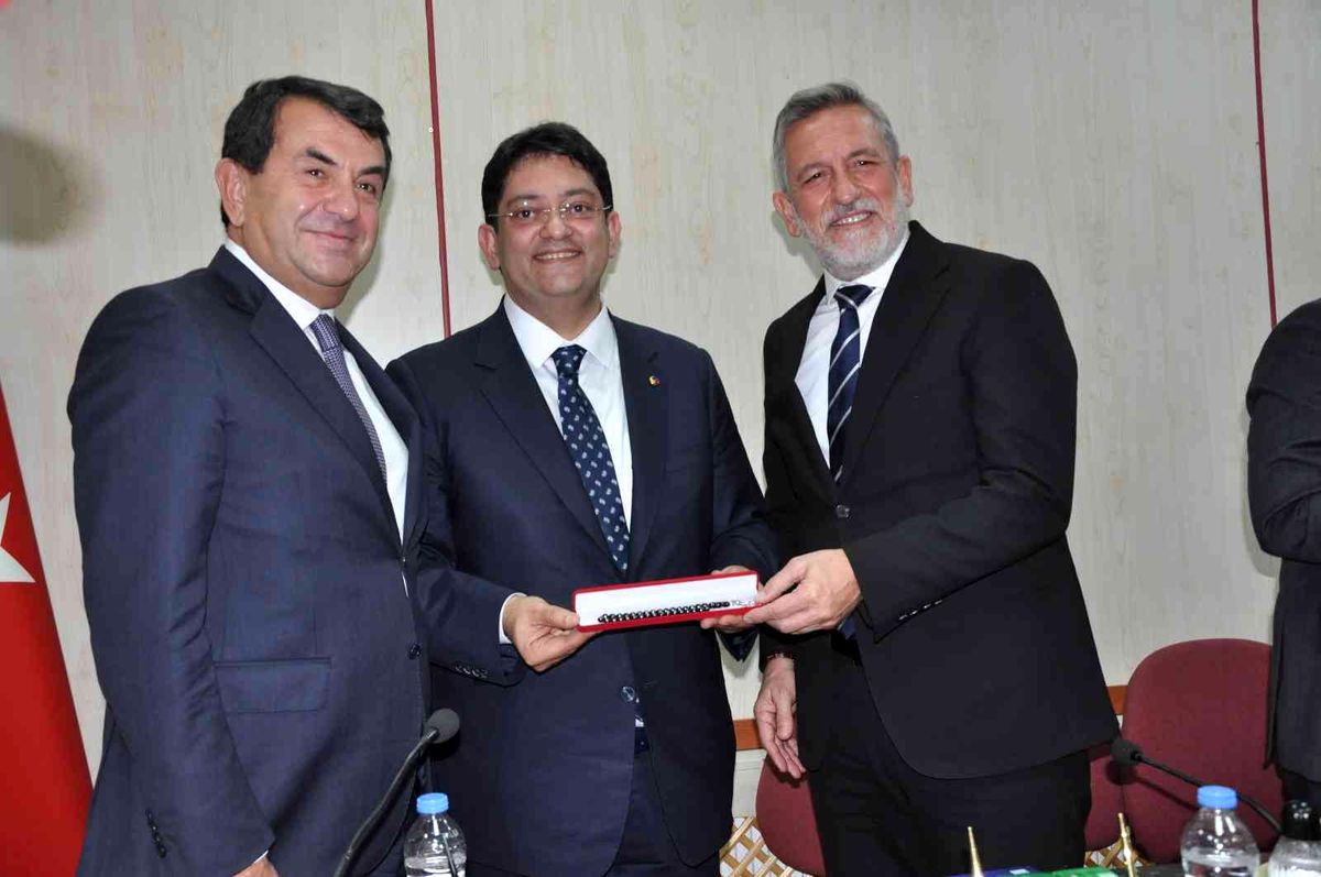 Bursa'dan gelen iş adamı heyeti ETB'de