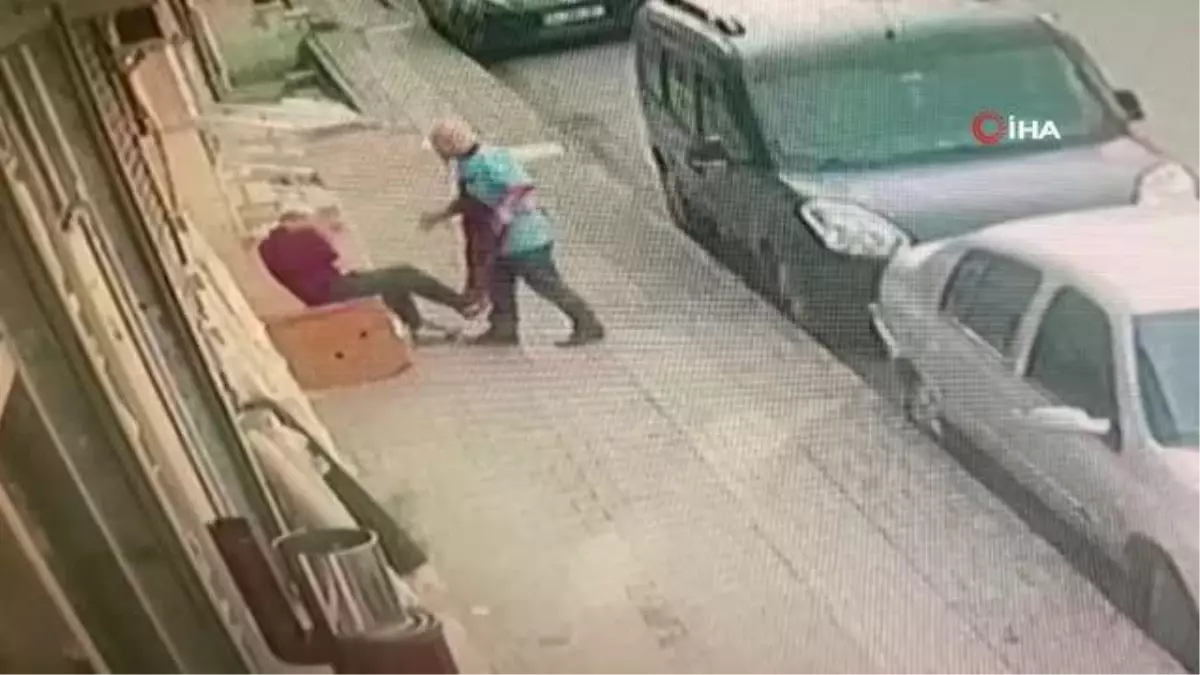 Son dakika haber! Gaziosmanpaşa'da bir kişi tartıştığı kardeşini silahla yaraladı...O anlar kamerada