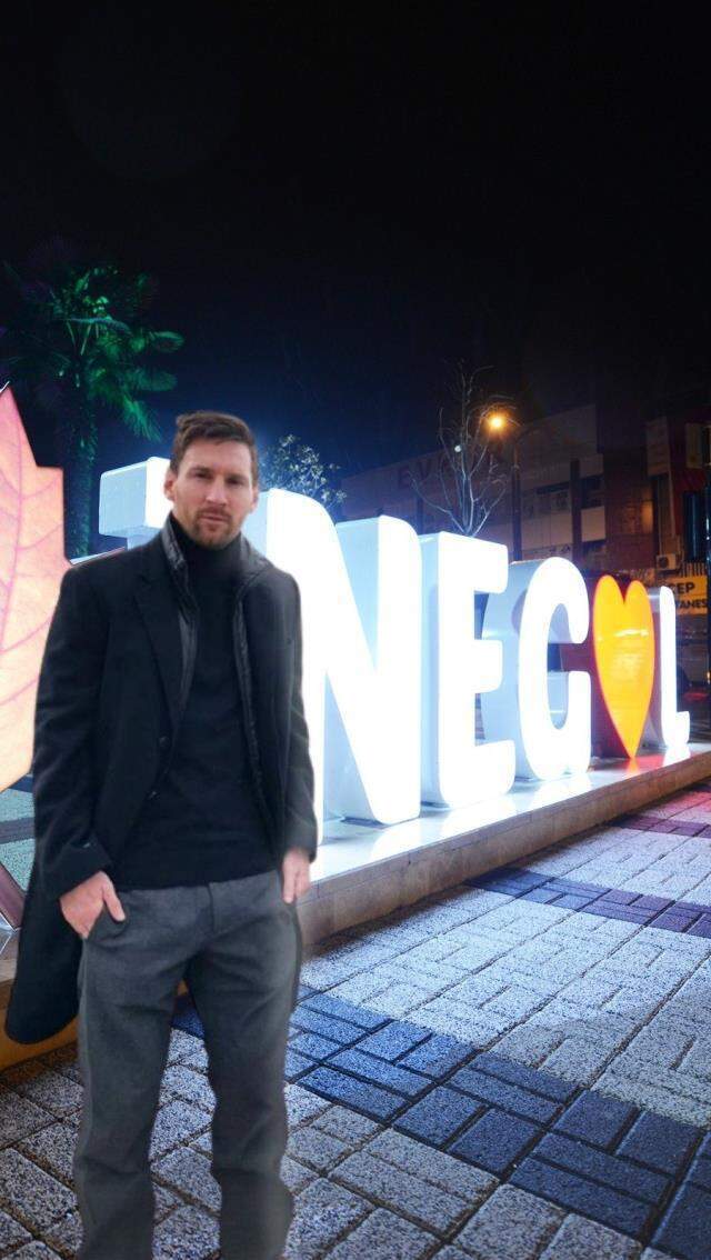 Messi'nin pozu, Türkiye'yi güldürdü! Yapılan paylaşımlar büyük ilgi gördü