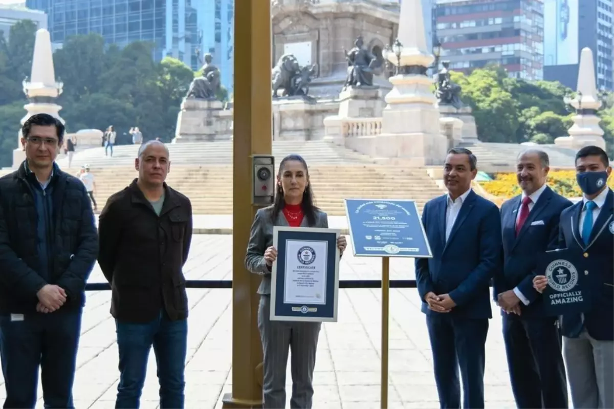 Mexico City, dünyada en çok ücretsiz WiFi noktasına sahip kent olarak Guinness Rekorlar Kitabı'nda