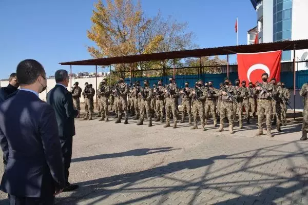 Polis Özel Harekat timleri törenle Suriye'ye uğurlandı