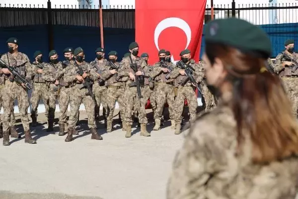 Polis Özel Harekat timleri törenle Suriye'ye uğurlandı