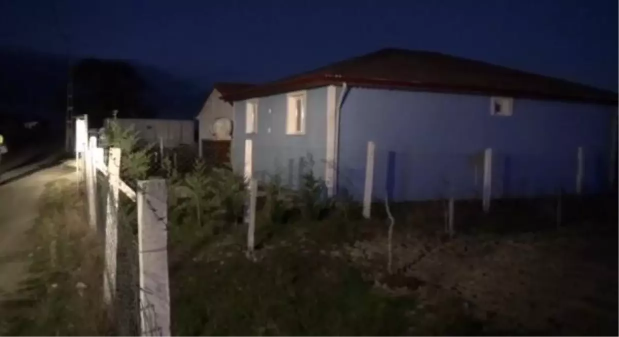 SİLİVRİ'DE KAÇAK YAPILARIN YIKIMINDA GERGİNLİK