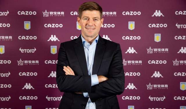 Steven Gerrard, Premier Lig'e geri döndü lakin efsanesi olduğu Liverpool'a değil