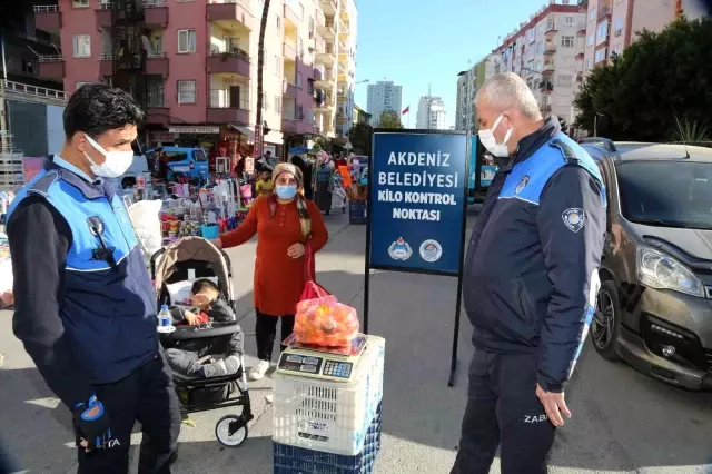 Akdeniz Belediyesi, semt pazarlarına kilo kontrol noktaları kurdu