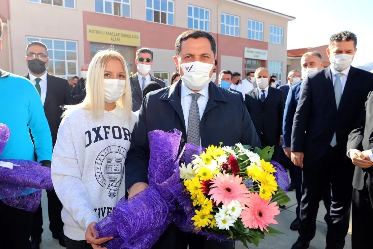 Enerjik Okullar Projesi Atölyesi ve Güneş Enerjisi Santrali Açılışı, Valimiz Mustafa MASATLI'nın Katılımıyla Gerçekleştirildi